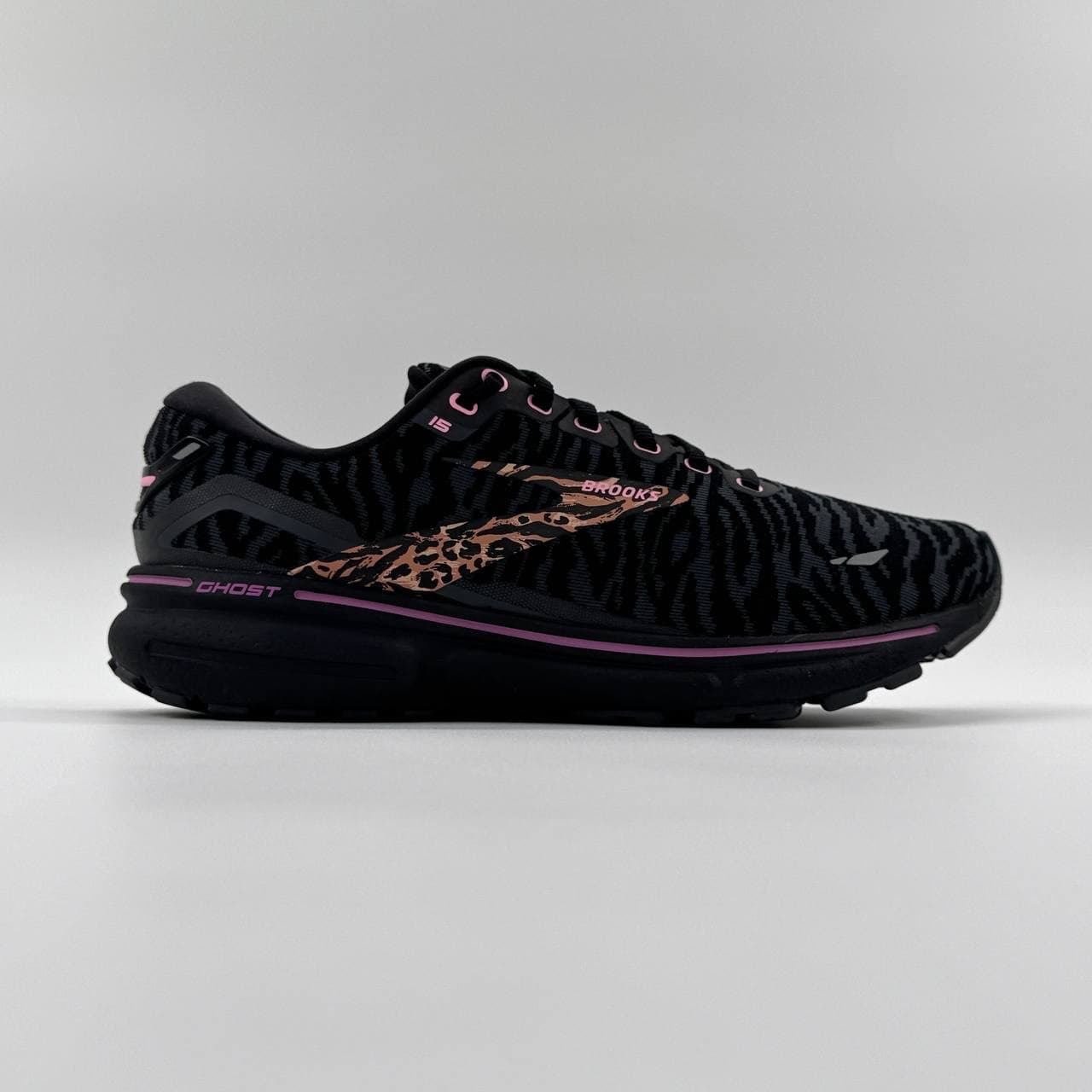بروکس گاست BROOKS GHOST 15 مدل 1203801B086