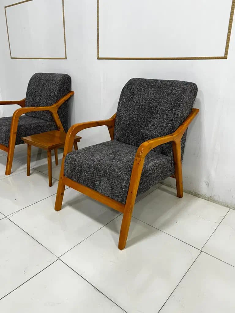 مبل راحتی مینیمال هلندی تختشو — تصویر ۶