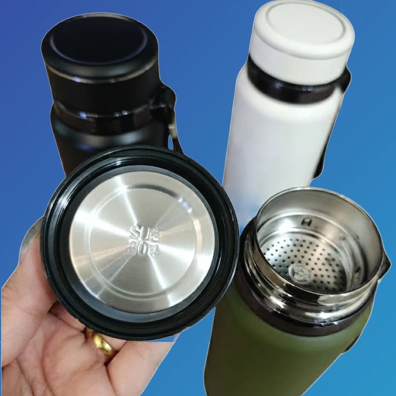 فلاسک استیل دوجداره وکیوم 850 میل مدل HSCUP H-BW-1386 درب قفلی ضد نشت — تصویر ۵