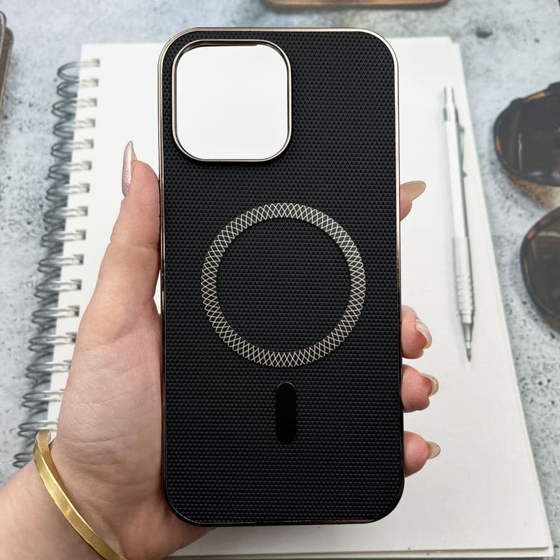 قاب گوشی iPhone 16 Pro Max آیفون Creative Case طرح کربن مگ سیف فلزی Magsafe اورجینال متال
