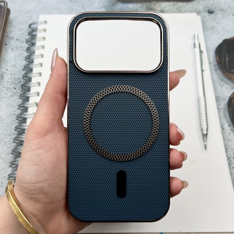 قاب گوشی iPhone 17 Pro آیفون Creative Case طرح کربن مگ سیف فلزی Magsafe اورجینال متال — تصویر ۳