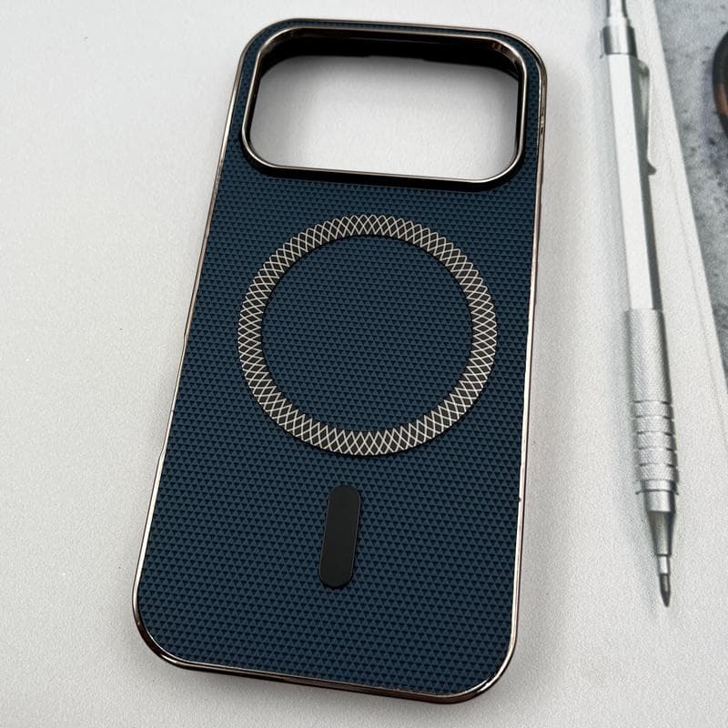 قاب گوشی iPhone 17 Pro آیفون Creative Case طرح کربن مگ سیف فلزی Magsafe اورجینال متال — تصویر ۴