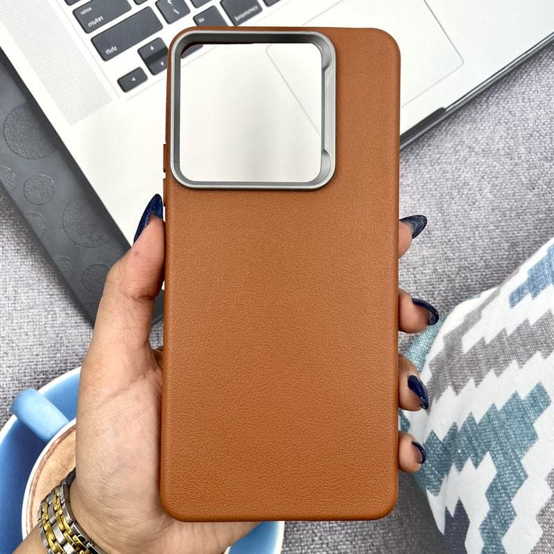 قاب گوشی Redmi Note 14 4G شیائومی Texture سیلیکونی Leather Case لنز کرومی عسلی — تصویر ۳