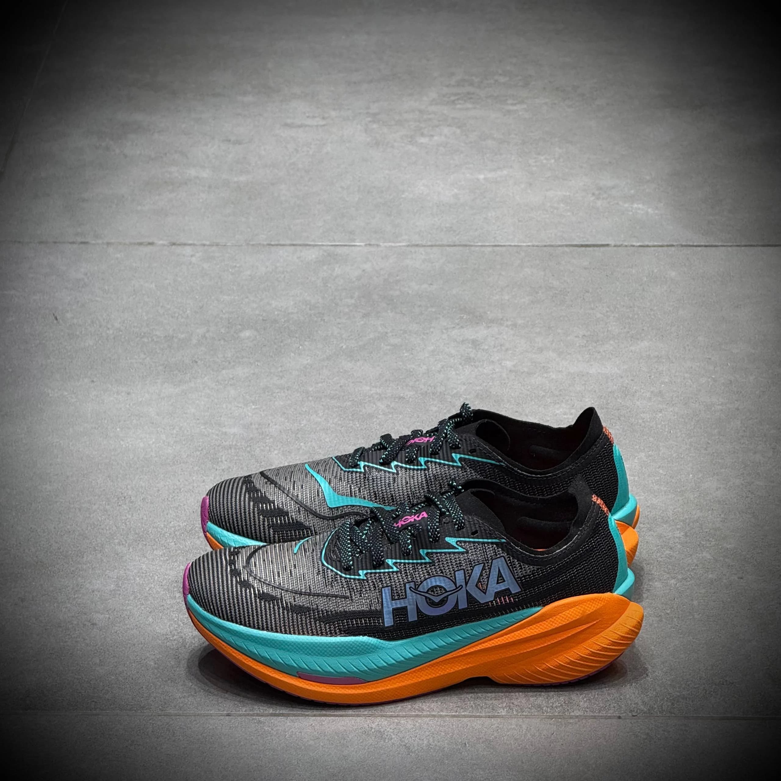 کتونی رانینگ هوکا Hoka mach x 2 — تصویر ۹