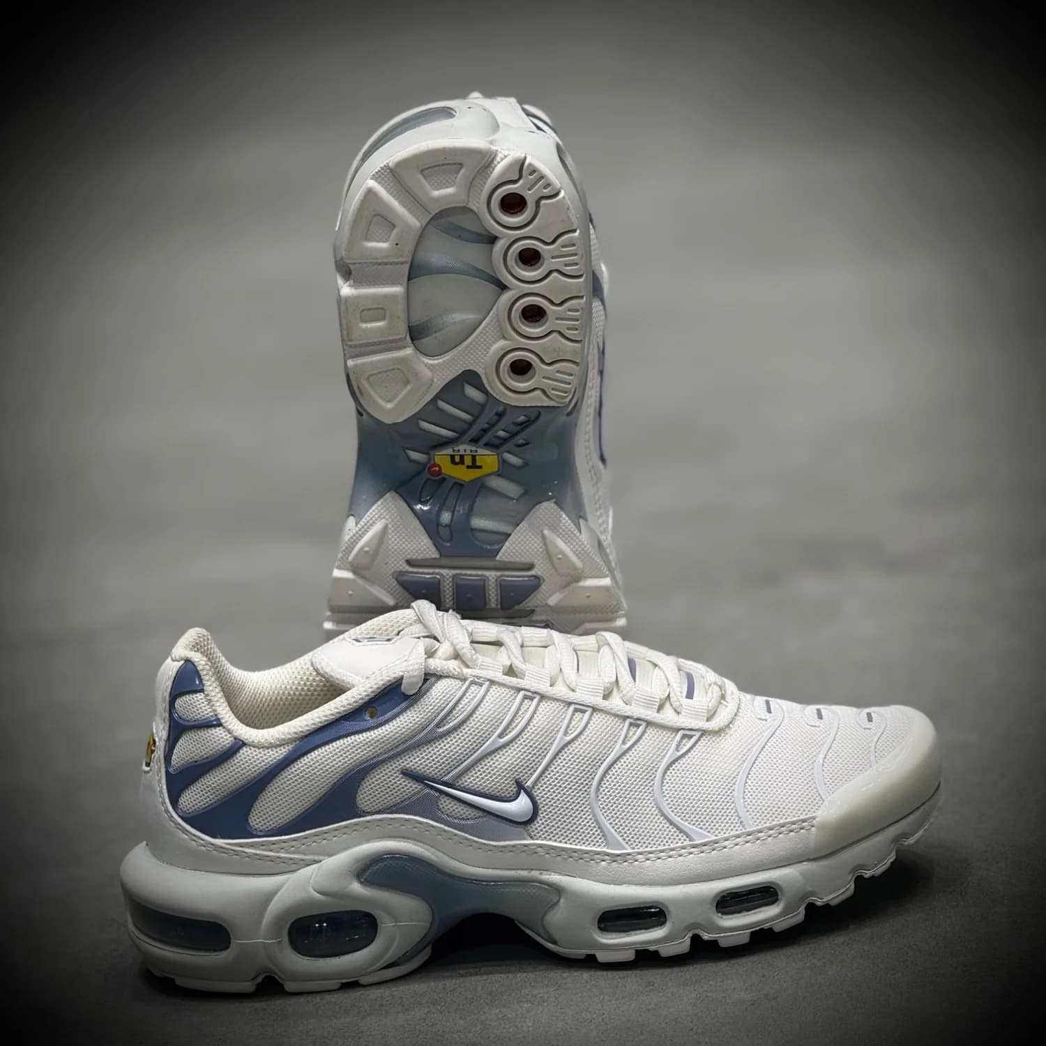 کتونی پیاده روی نایک Nike Air Max Plus tn White Blue Ashen — تصویر ۵