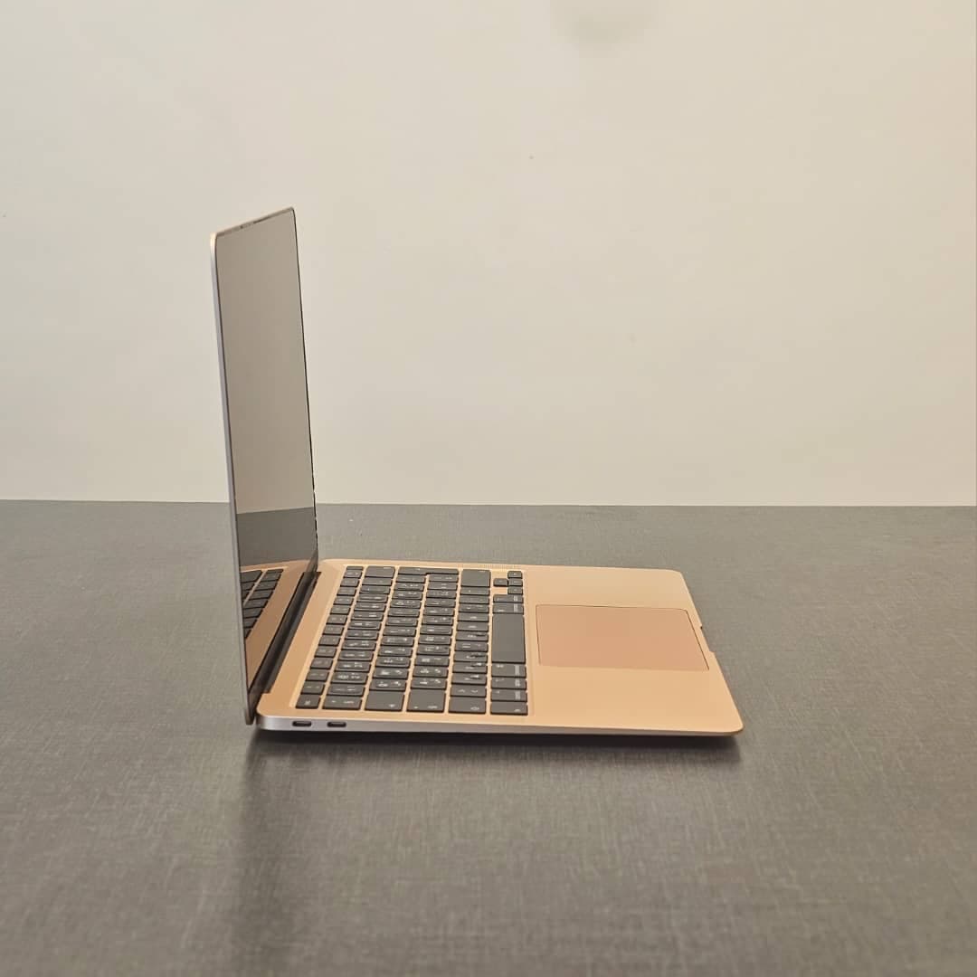 مک بوک ایر 13.3 مدل 2020 رتینا A2179 Core i3 – (کارکرده) — تصویر ۴