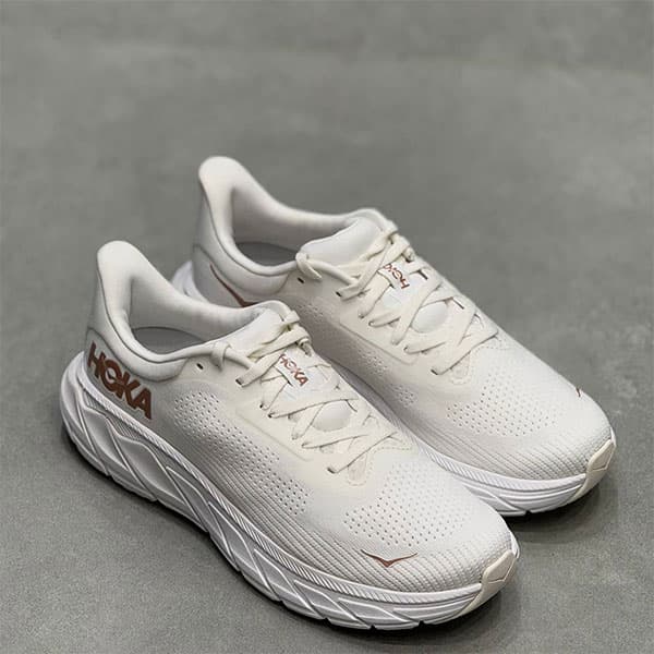 کتونی پیاده رویی هوکا Hoka one one arahi 7 — تصویر ۲
