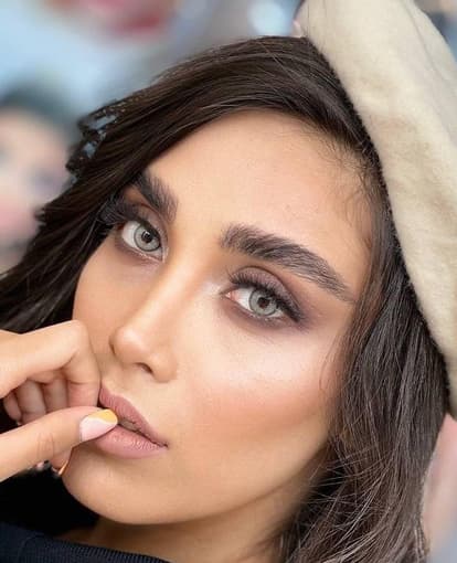 لنز رنگی پلاتینیوم شیخ (Sheikh Beauty platinum) — تصویر ۲