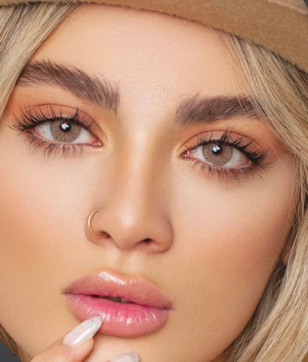 لنز طبی رنگی شاینی براون آیس کالر (Ice Color Shiny Brown) — تصویر ۲