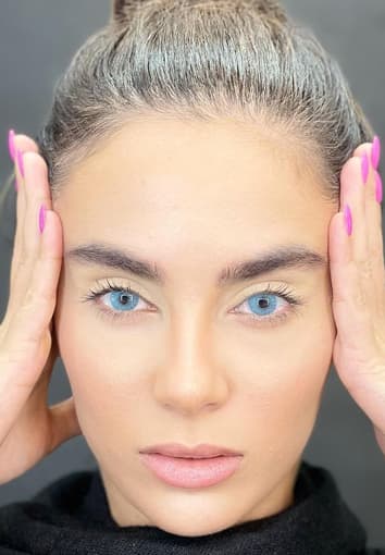 لنز طبی رنگی بیبی بلو شیخ (Sheikh Beauty baby blue) — تصویر ۴