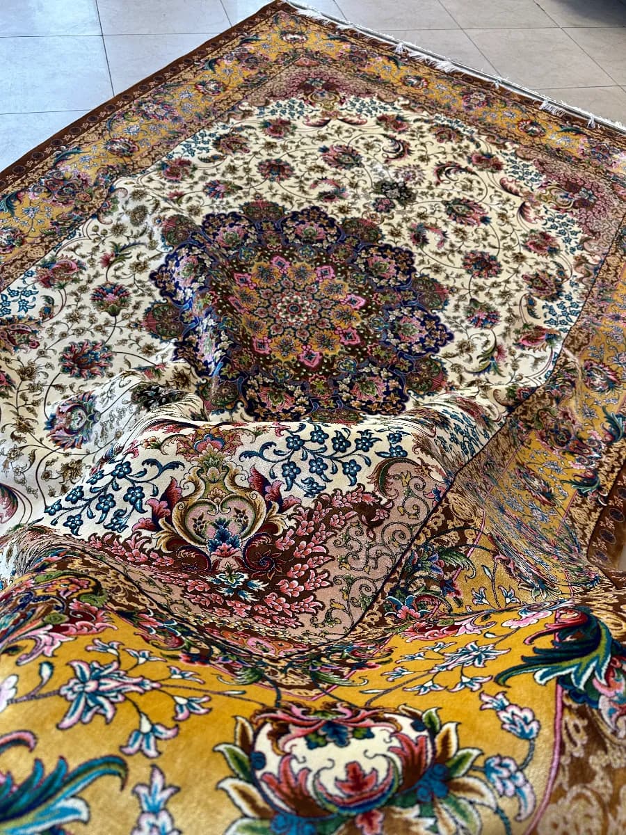 فرش ابریشم طرح نائین کد6670 — تصویر ۷