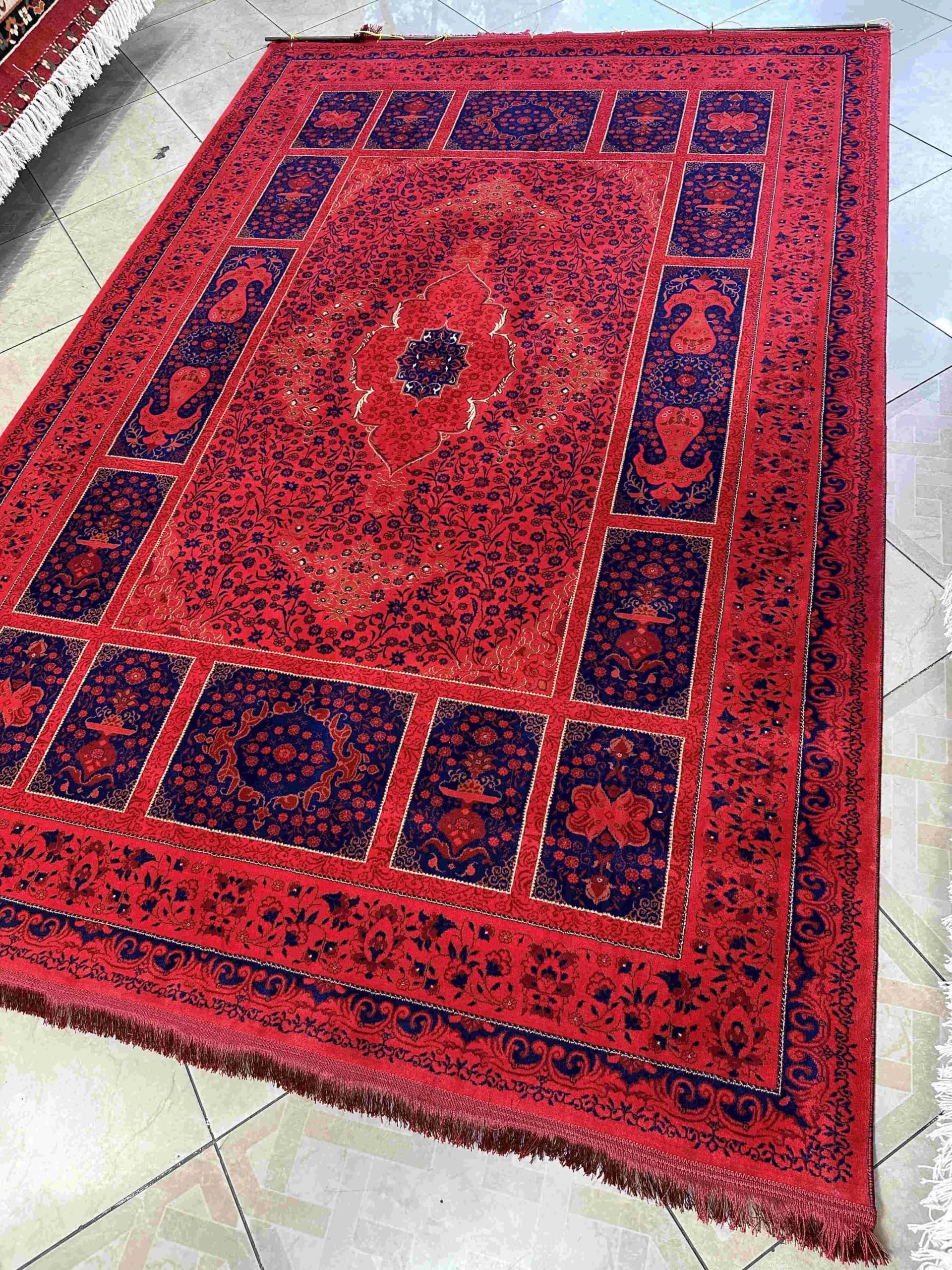فرش طرح کتیبه لاکی شیوا — تصویر ۹