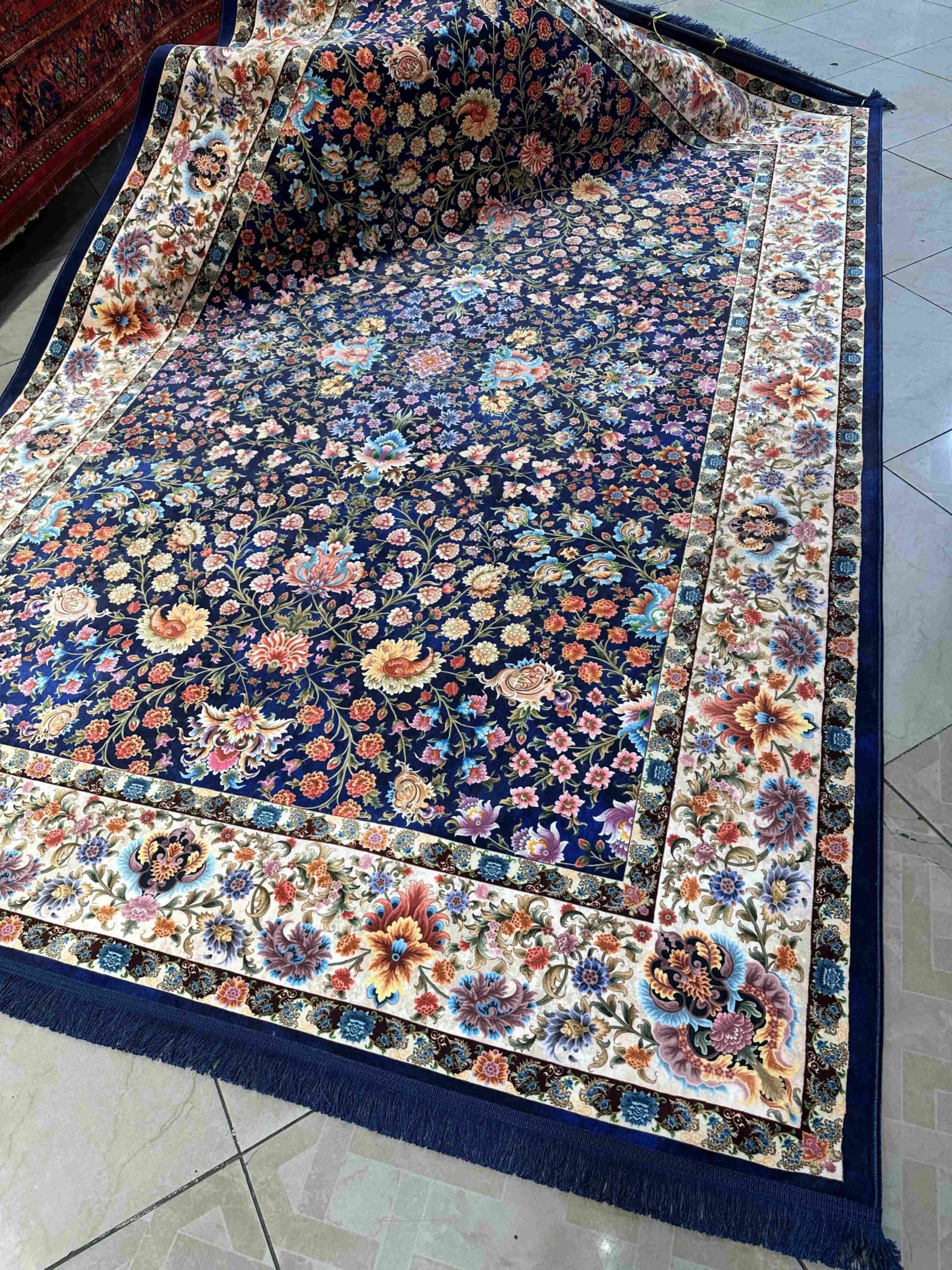 فرش vip نقشه وزیری سرمه ای کد1159 — تصویر ۵