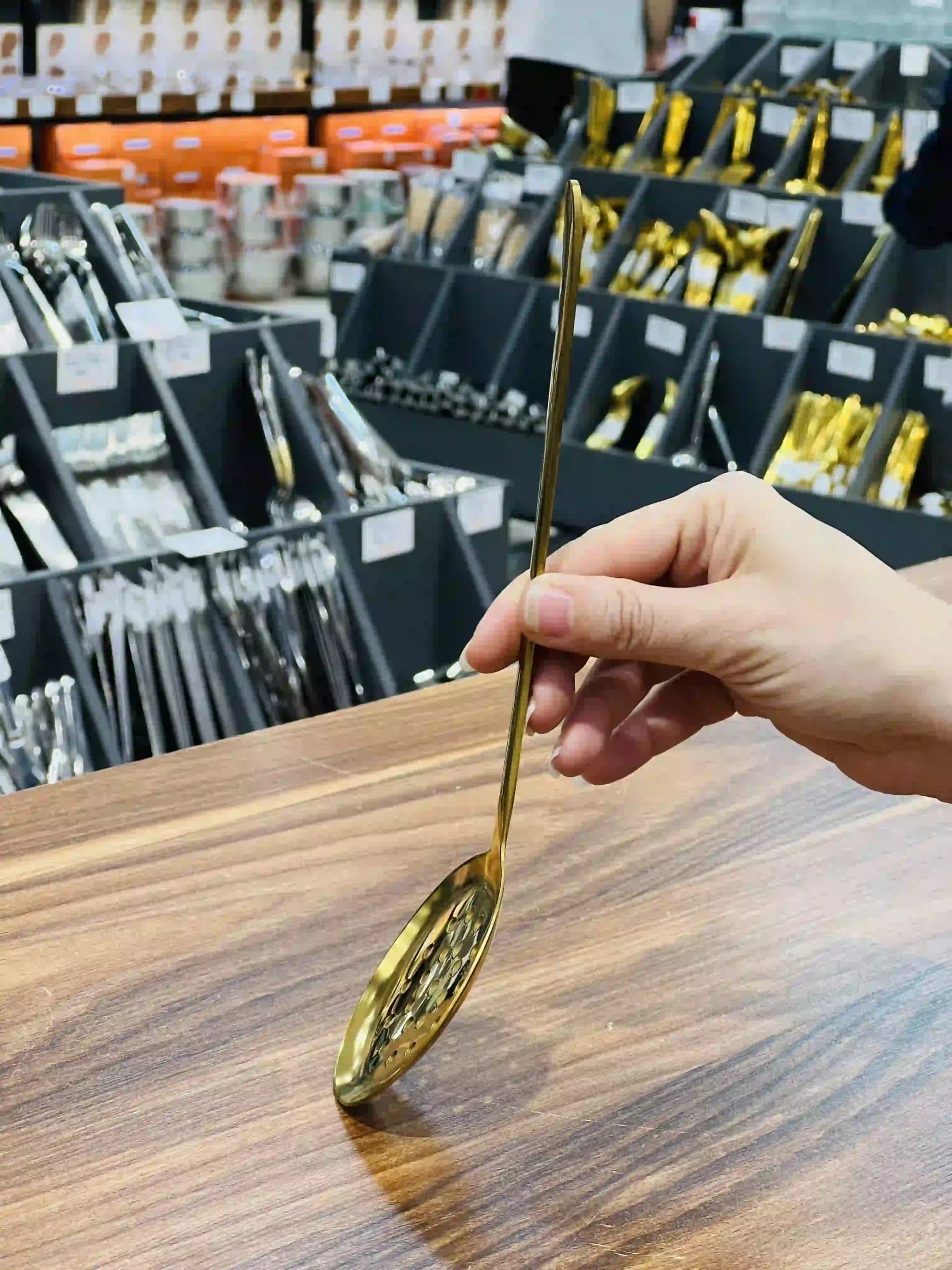 کفگیر سوراخدار یونیک 2401 GOLD — تصویر ۶