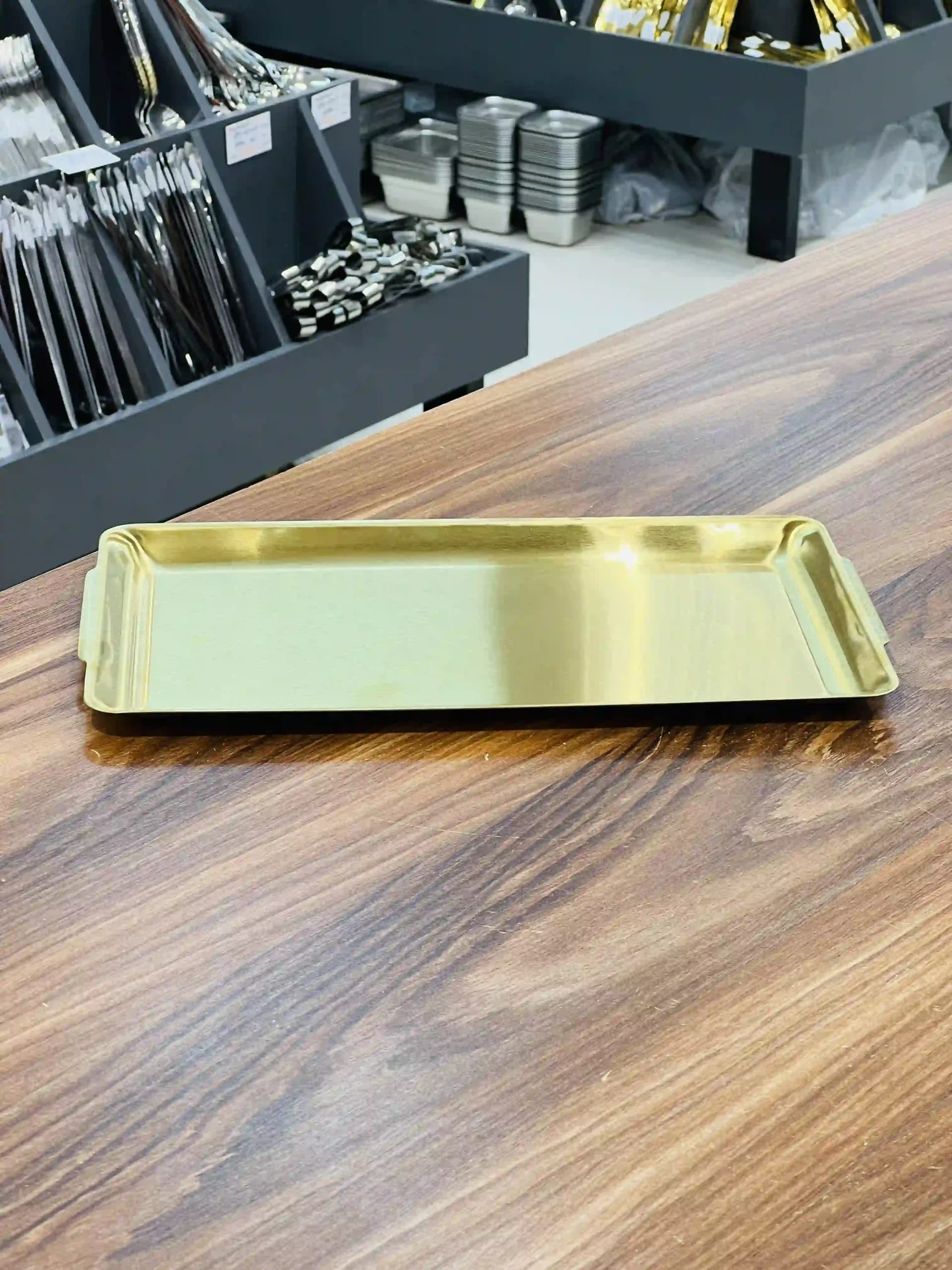 سینی مستطیل استیل طلایی سایز 36*20 2584-10 — تصویر ۴