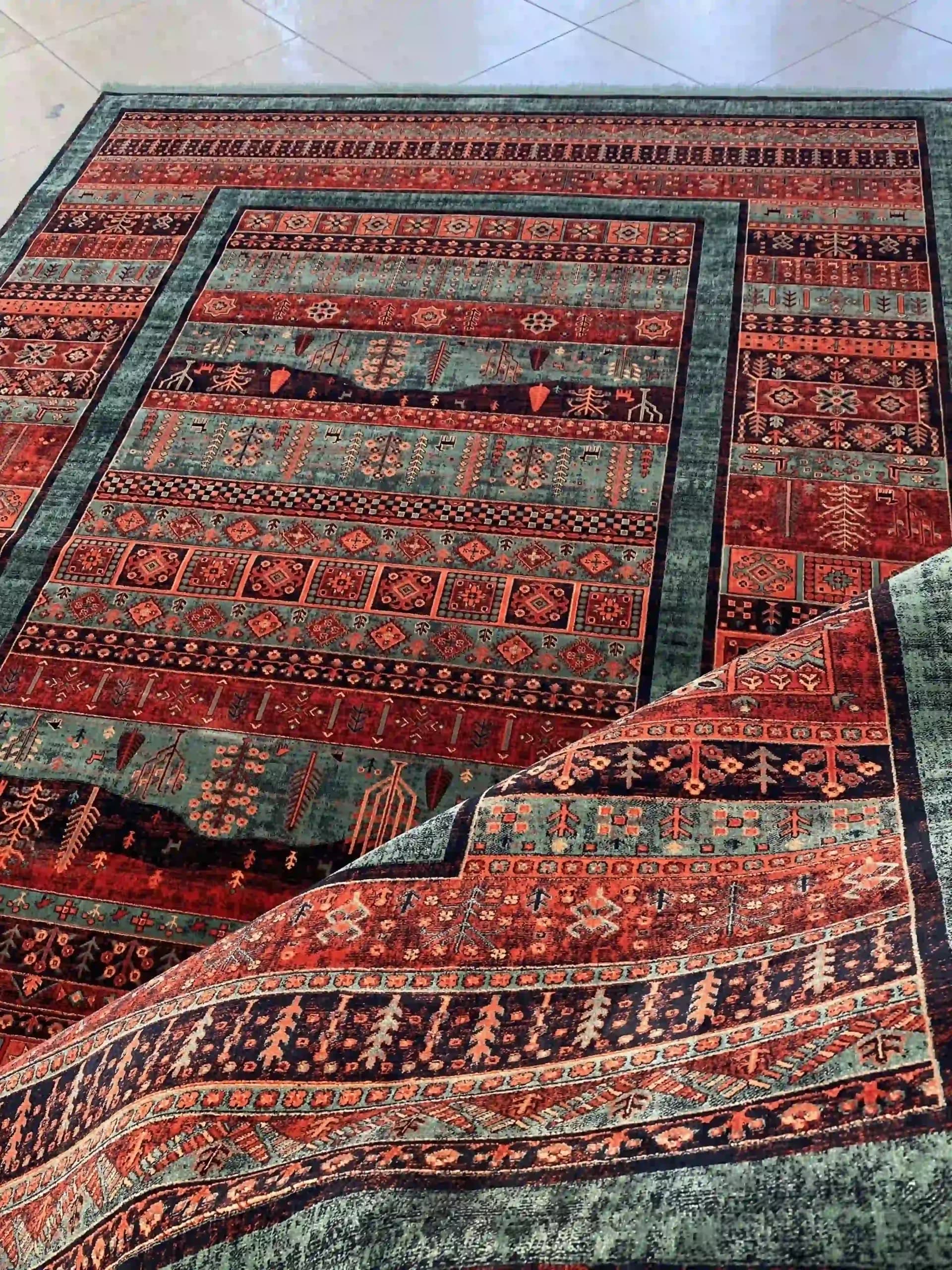 فرش کتیبه سبز مدل HM5107B