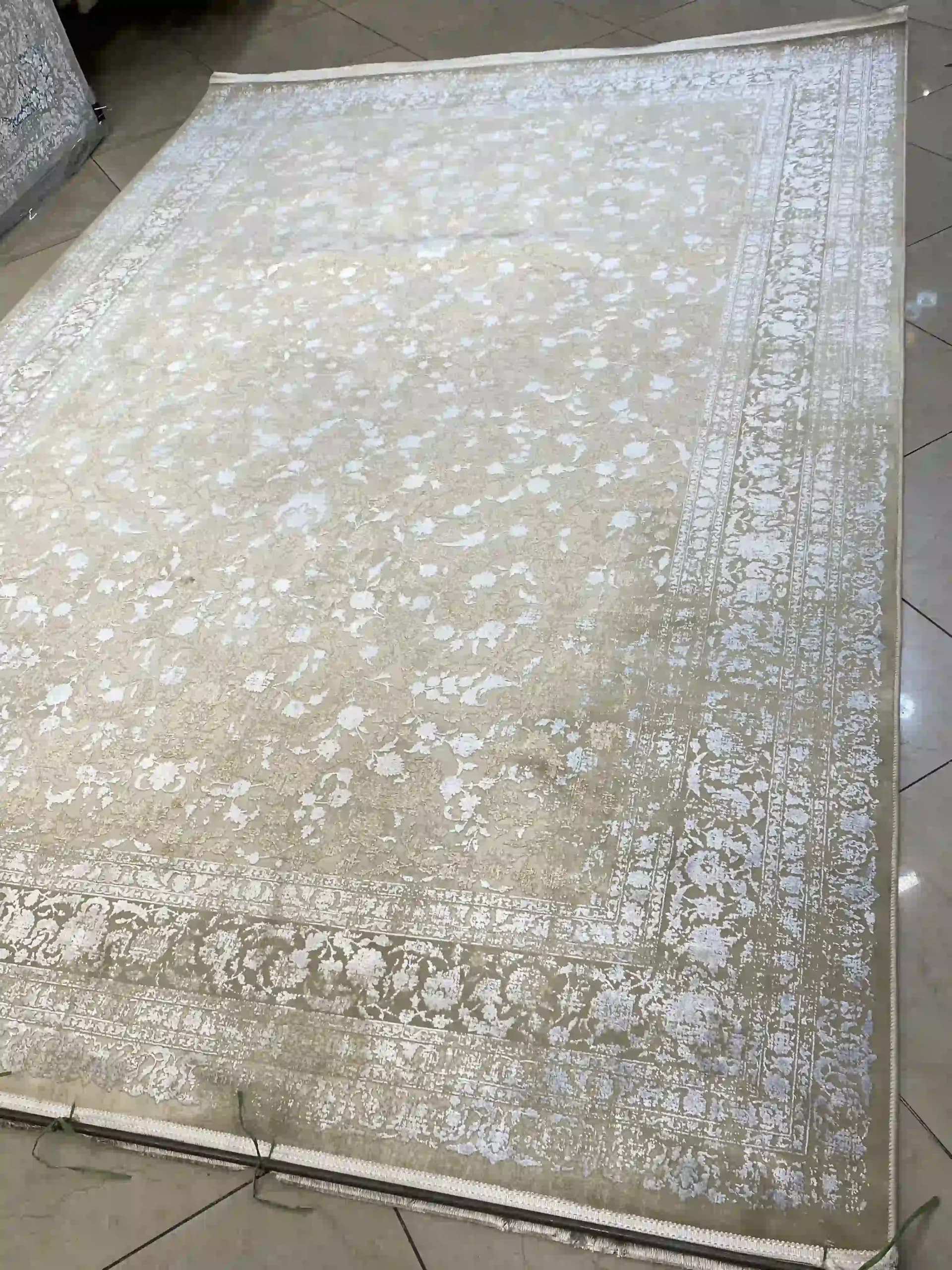 فرش افشان کالکشن رویال نسکافه ای طلایی — تصویر ۵
