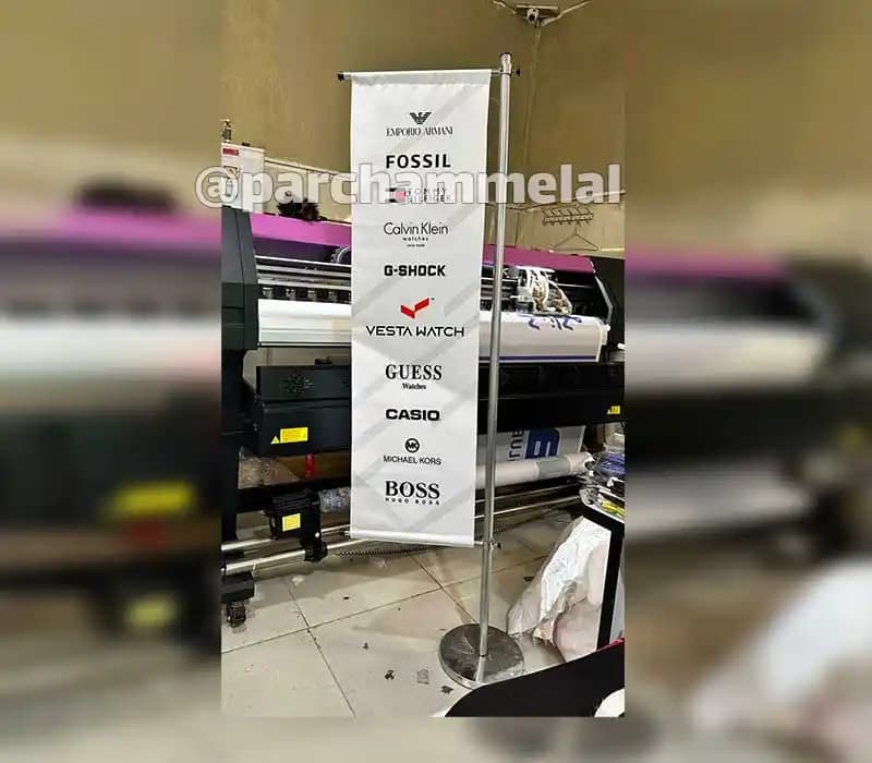 پرچم ایستاده اف — تصویر ۳