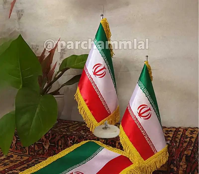 پرچم رومیزی ایران، ساتن براق — تصویر ۶