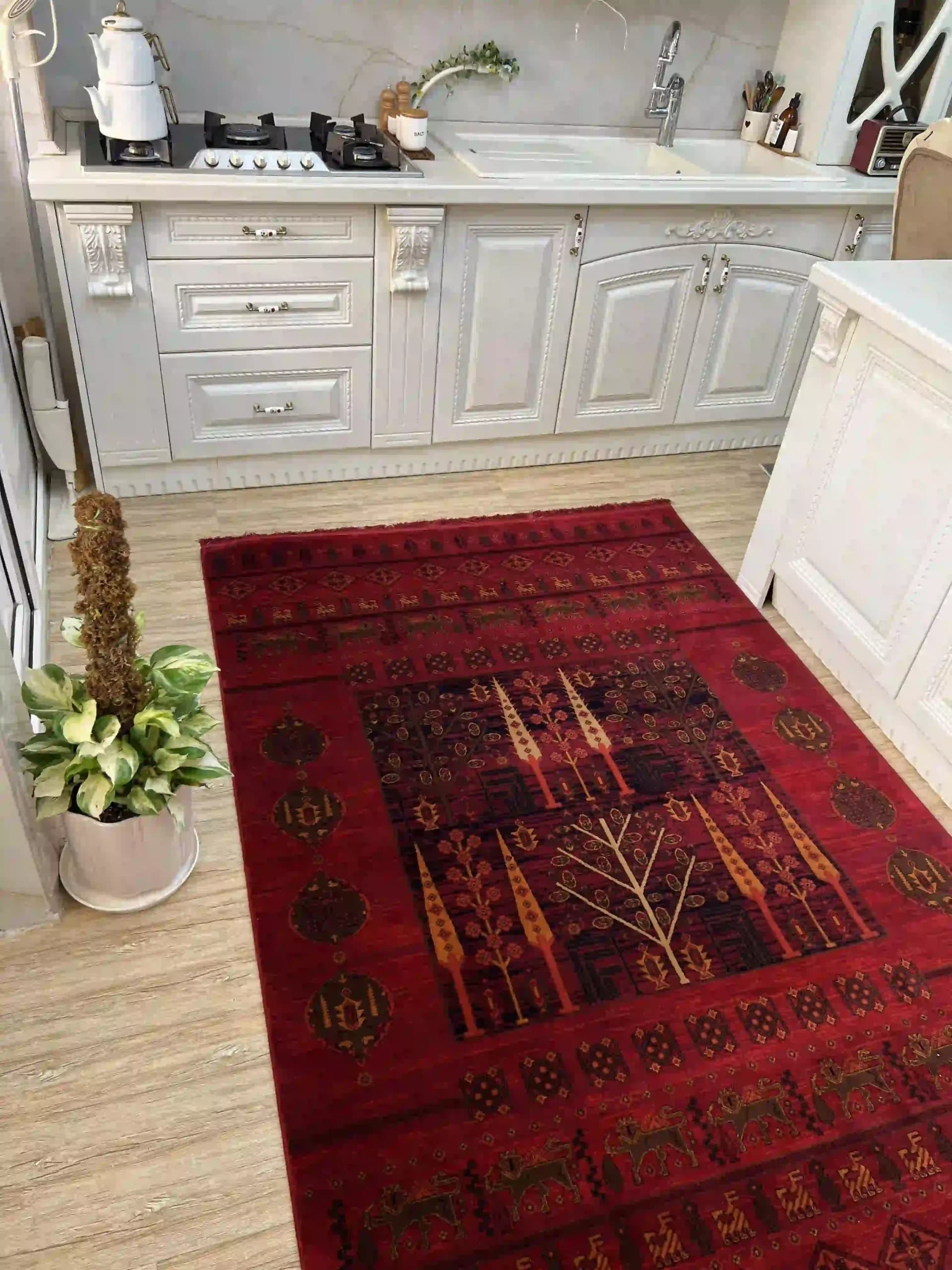 فرش سنتی لاکی مدل درختی — تصویر ۲