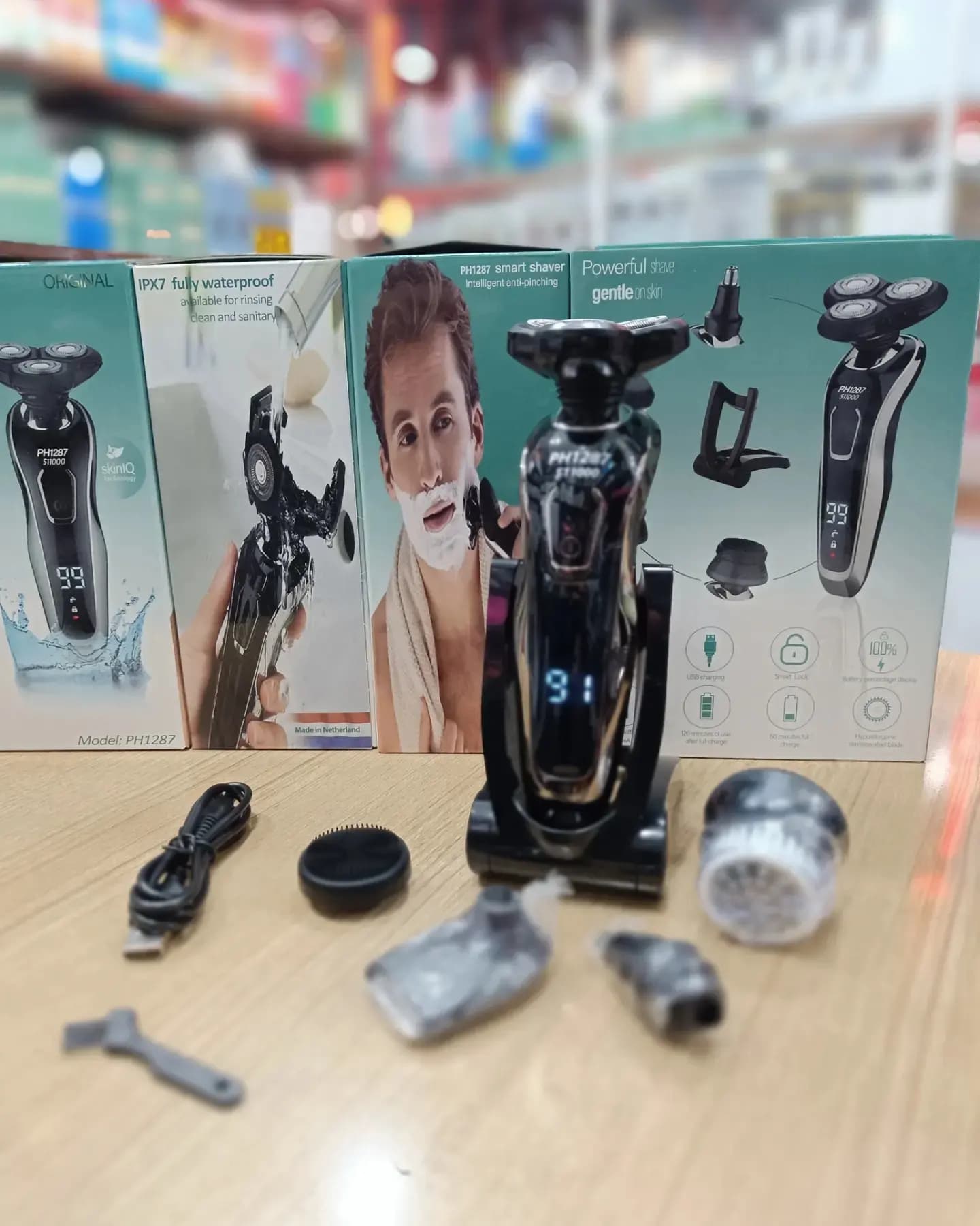 ریش تراش جدید شرکت فلیپس PHILIPS Series11000 PH1287 — تصویر ۳