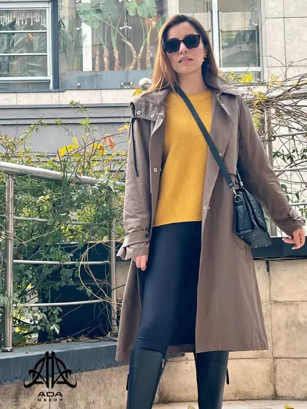 بارانی کلاه دار قهوه ای رنگ — تصویر ۲