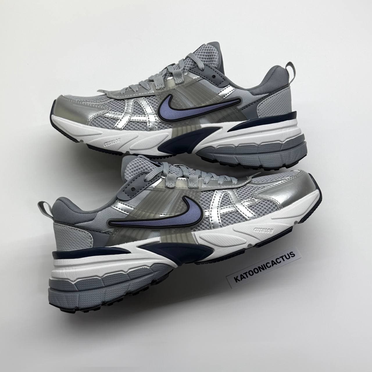 نایک وی تو کی طوسی سورمه ای NIKE V2K — تصویر ۶