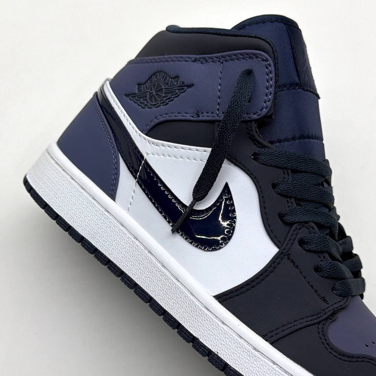 نایک ایر جردن وان ساقدار سورمه ای بنفش NIKE AIR JORDAN 1 MID OBSIDIAN SANDED PURPLE — تصویر ۳