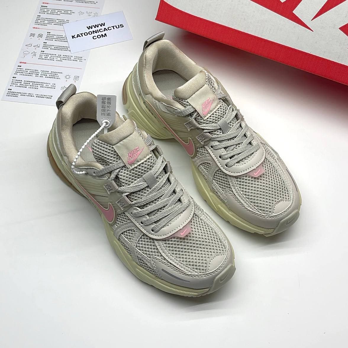 نایک وی تو کی کرم صورتی NIKE V2K — تصویر ۶