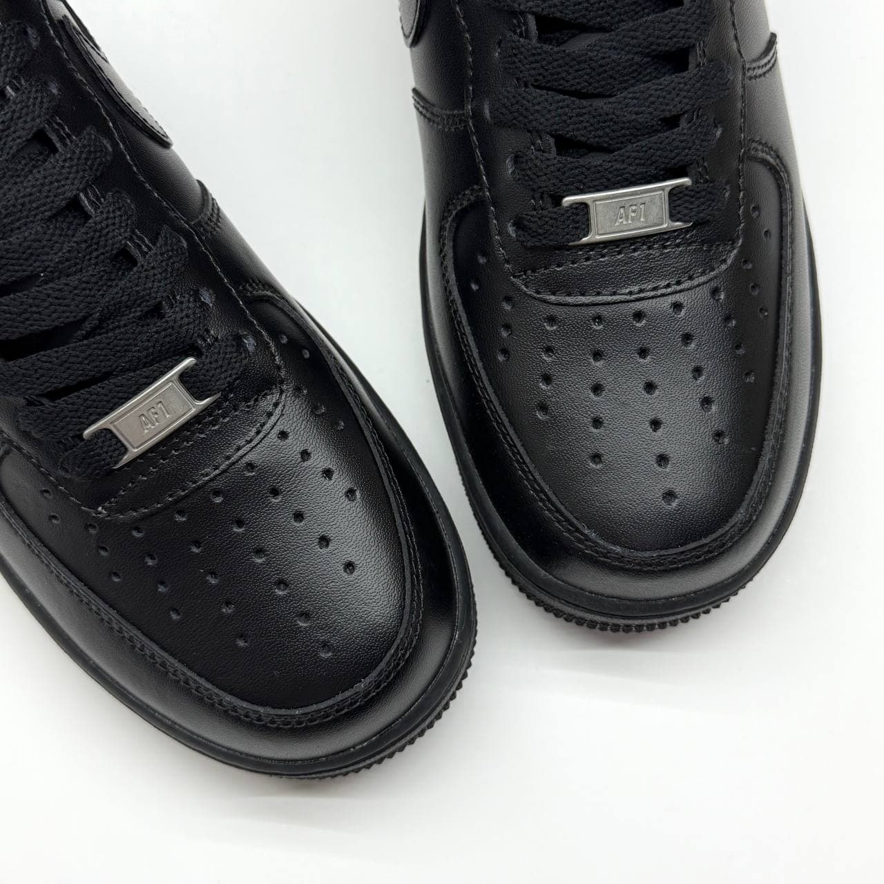 نایک ایرفورس وان مشکی NIKE AIR FORCE 1 — تصویر ۴