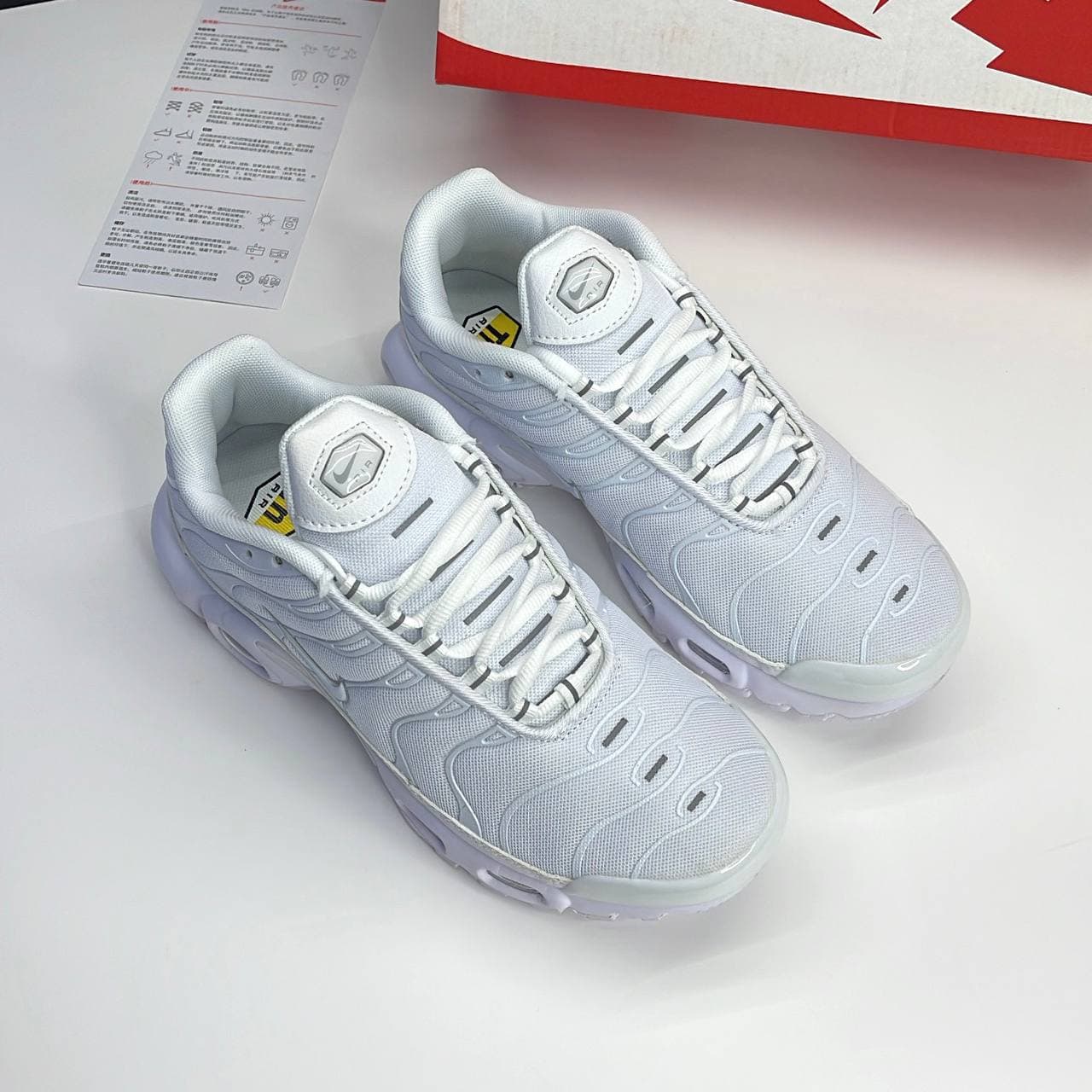 نایک ایرمکس پلاس تی ان سفید NIKE AIR MAX PLUS TN — تصویر ۷