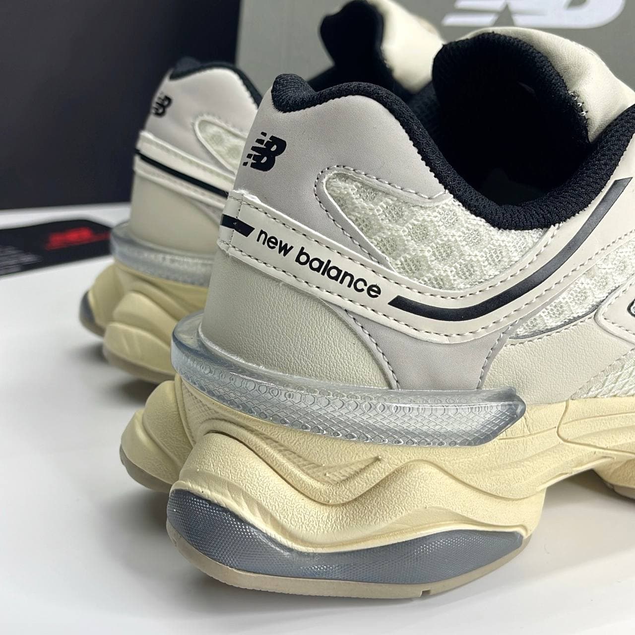 نیوبالانس 9060 کرم مشکی NEW BALANCE 9060 — تصویر ۶