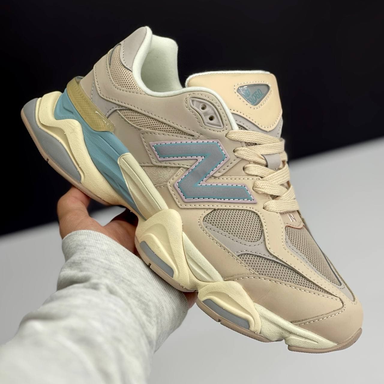 نیوبالانس 9060 کرم آبی NEW BALANCE 9060 — تصویر ۵