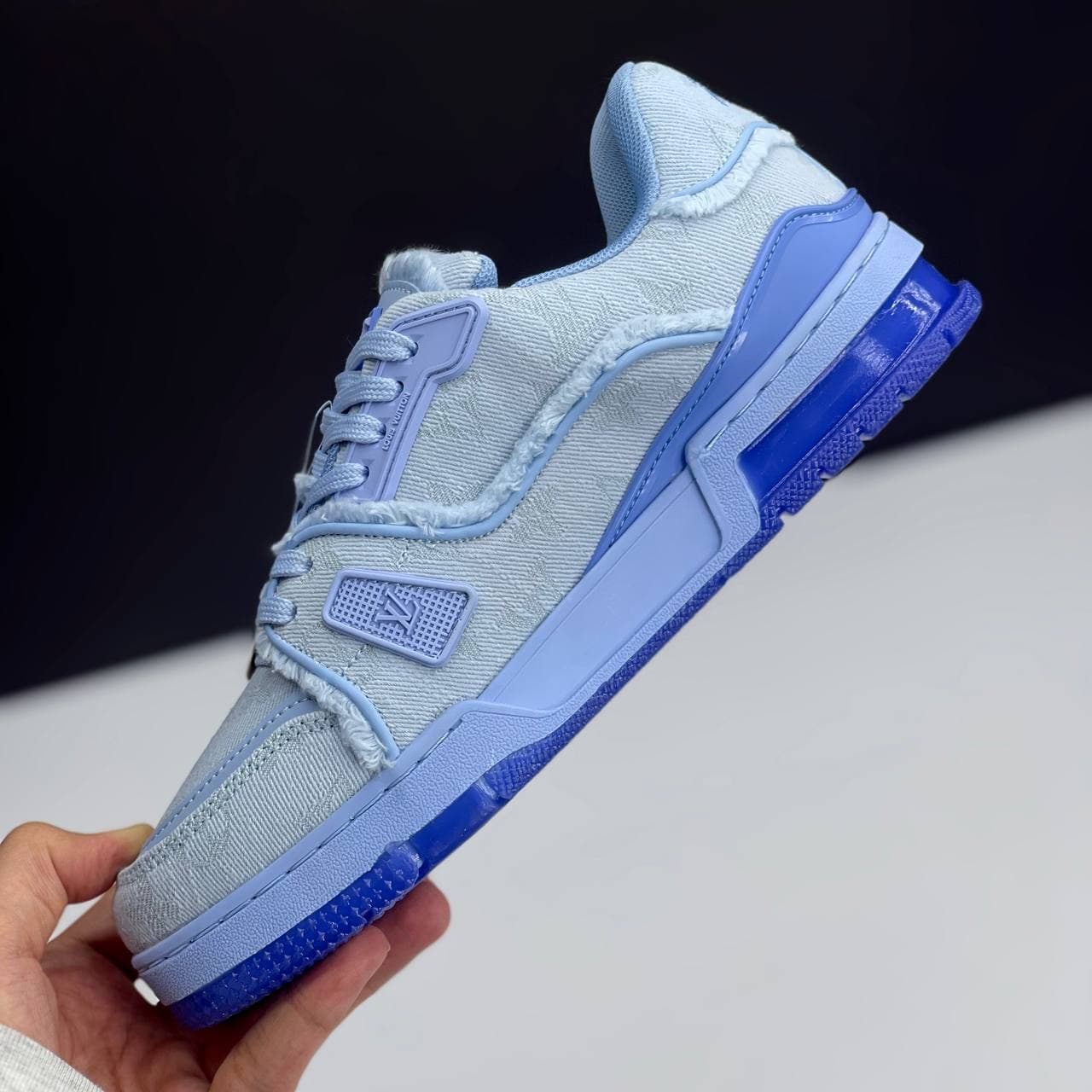 لویی ویتون ترینر آبی LOUIS VUITTON TRAINER — تصویر ۳
