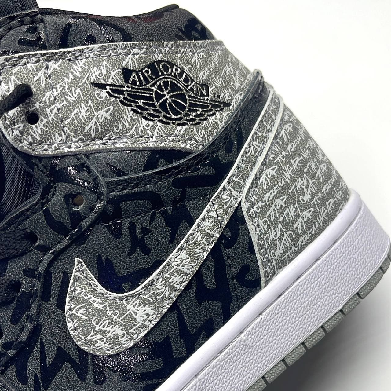 نایک ایر جردن وان ساقدار ربلیونر NIKE AIR JORDAN 1 HIGH OG REBELLIONAIRE — تصویر ۹