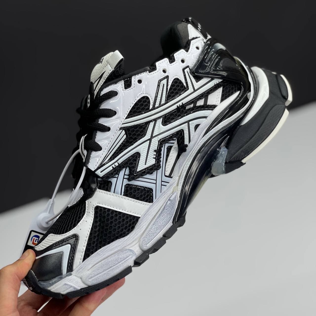 بالنسیاگا رانر مشکی سفید BALENCIAGA RUNNER — تصویر ۳