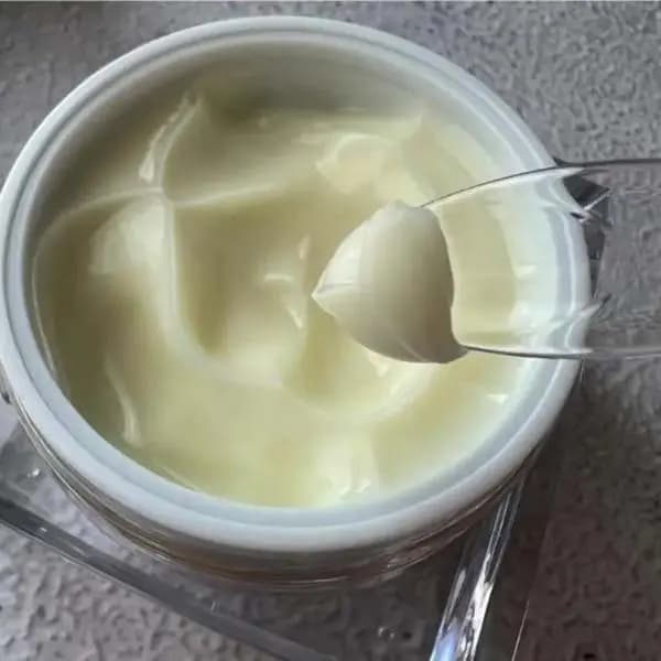 کرم ضدلک و روشن کننده گلوتاتیون شماره 5 نامبوزین — تصویر ۹