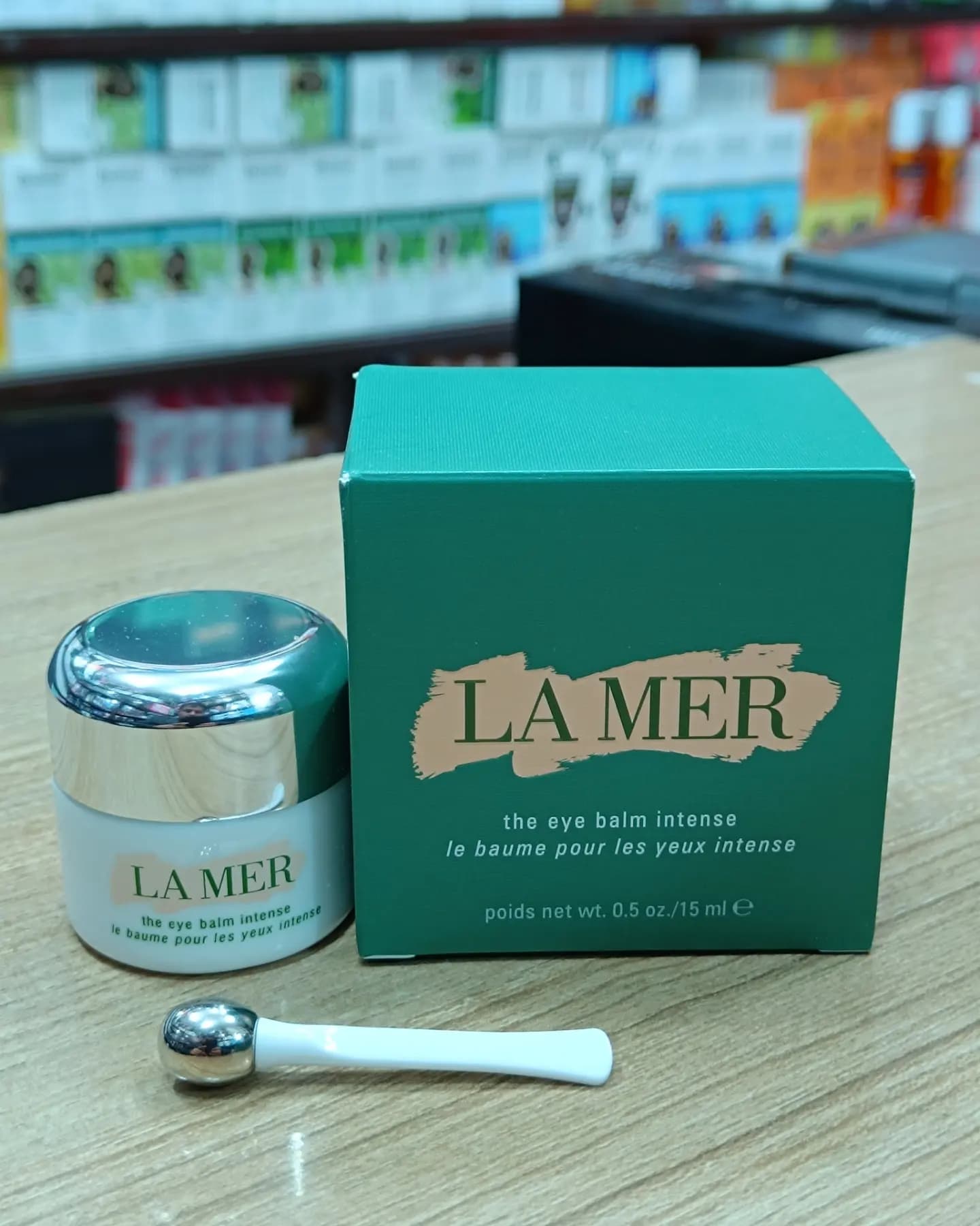 بالم دور چشم لامر (La Mer the eye balm) – پاپروک | زیبایی به سبک نو!