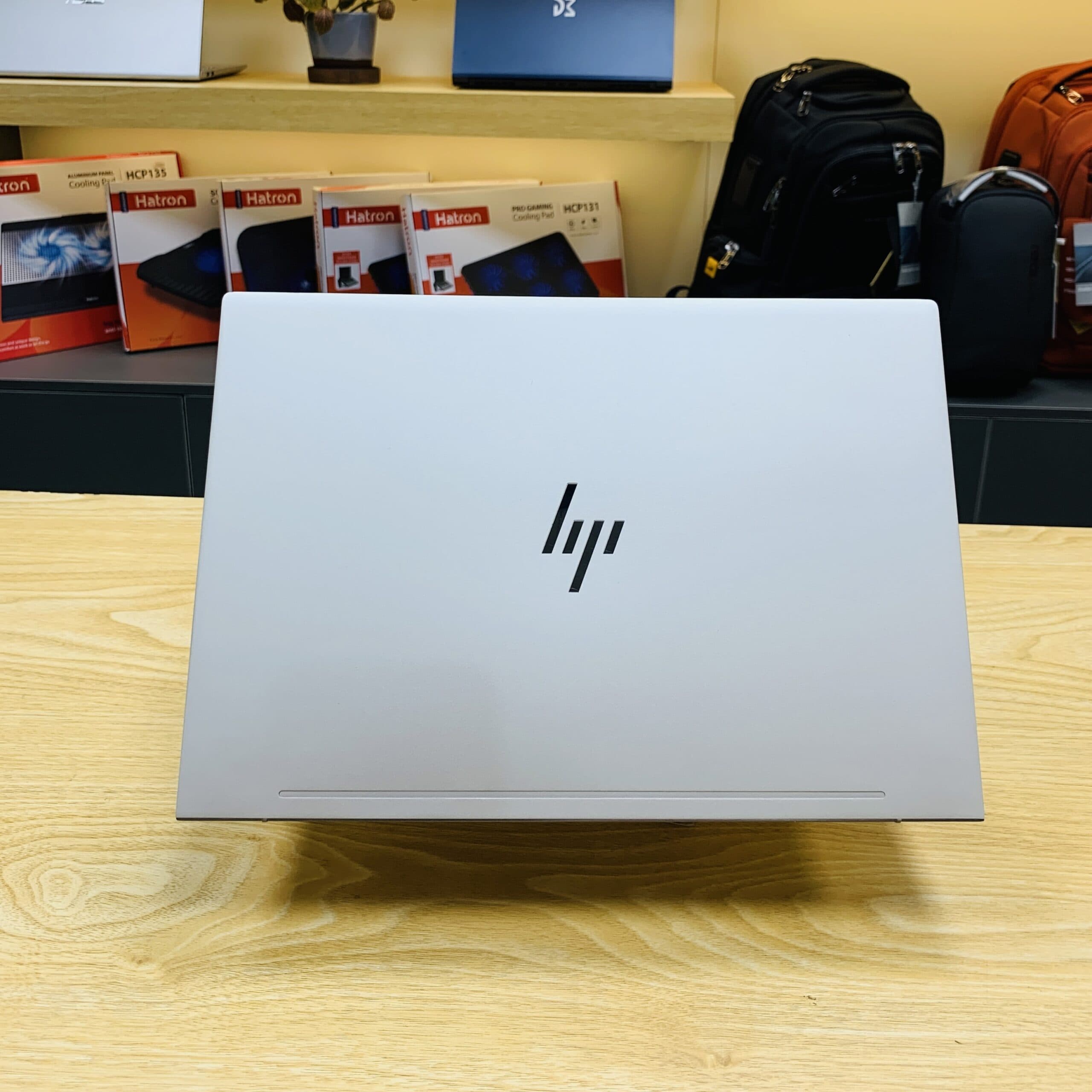 لپ تاپ اچ پی مدل HP Envy 13 AH-0012TX CI5 8250U 8GB 360SSD — تصویر ۷