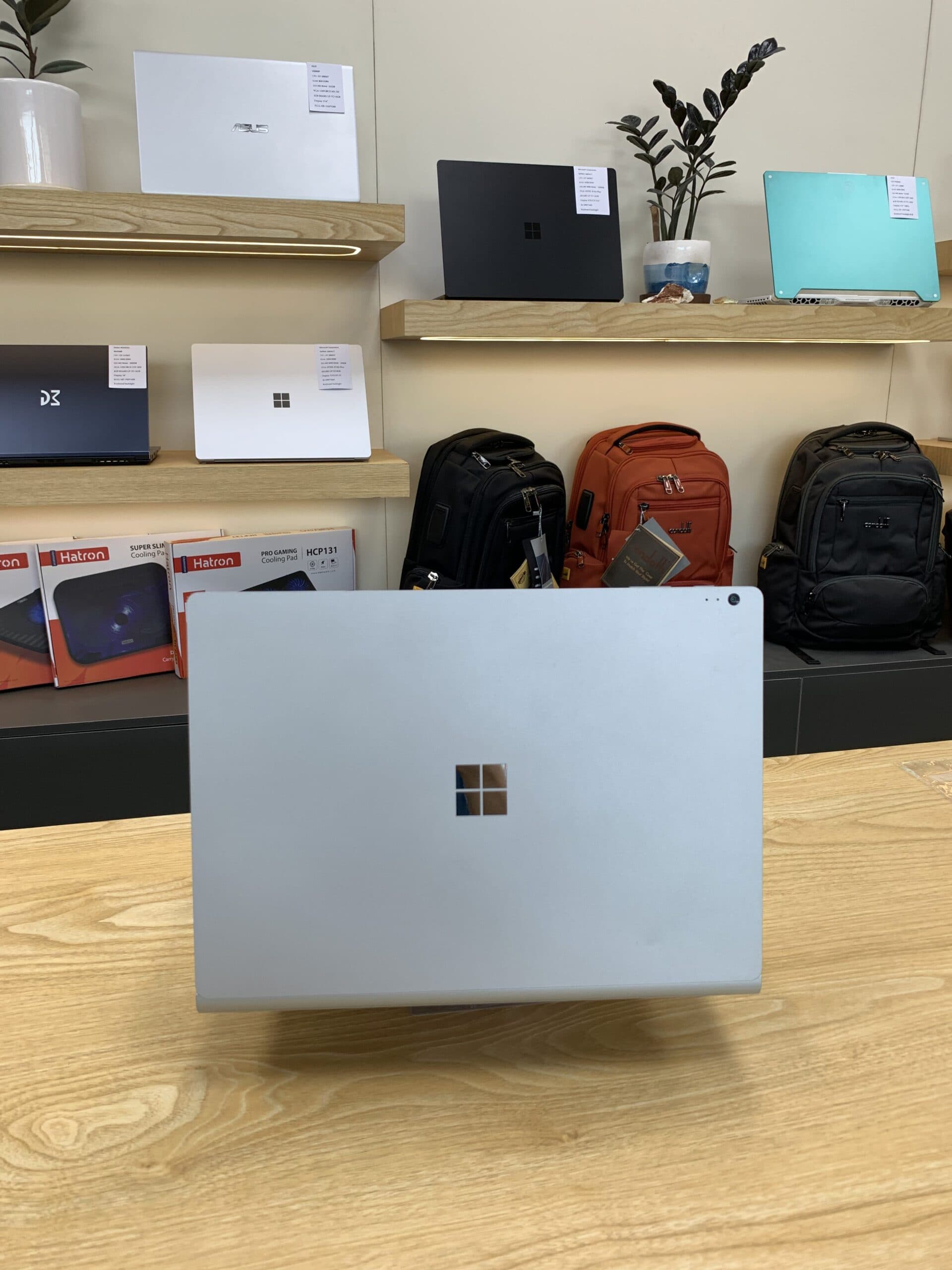 لپ تاپ مایکروسافت مدل Microsoft Surface Book 2 CI7 8565U 32GB 1T SSD 2GB GTX1050 — تصویر ۷