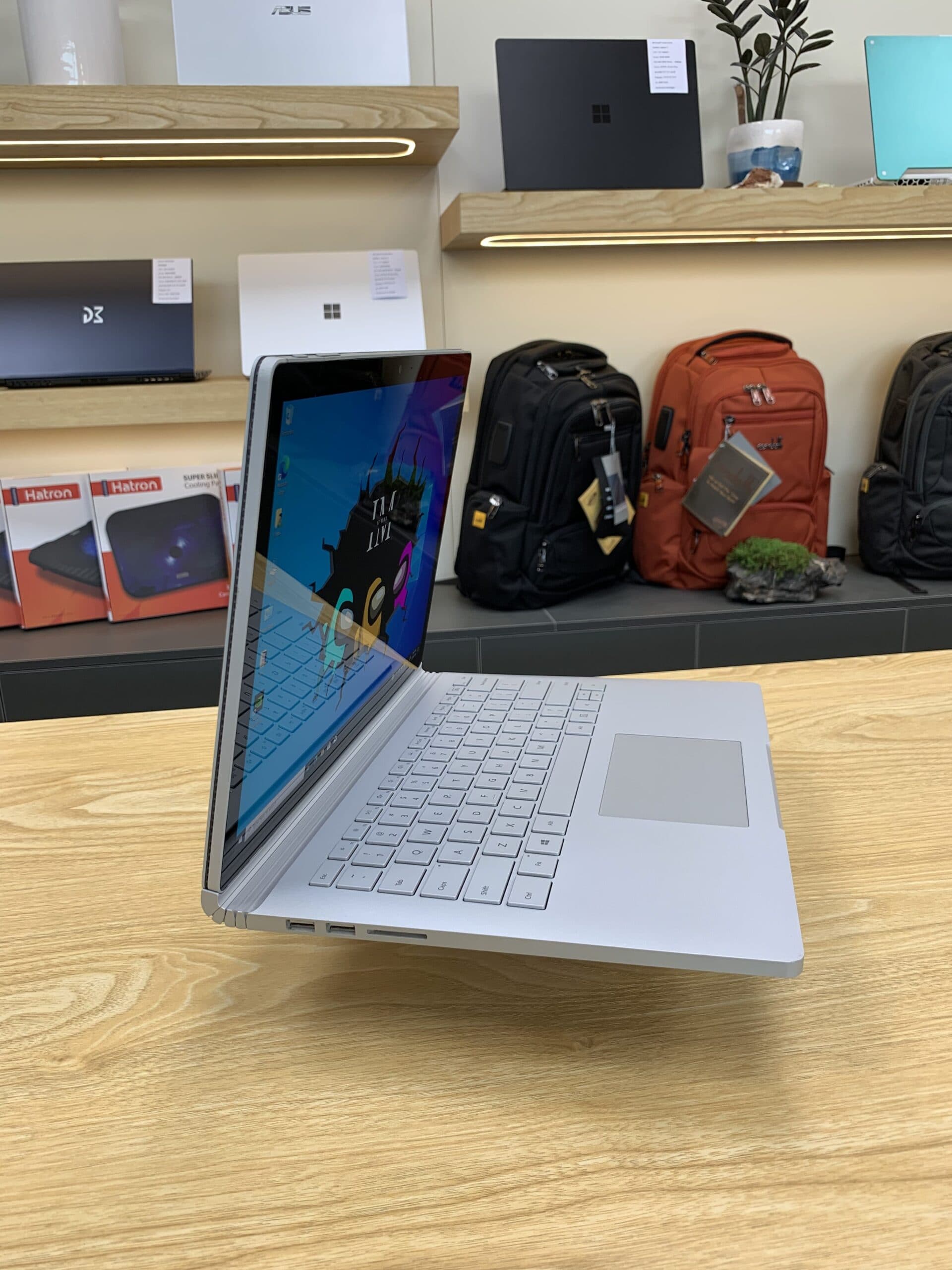 لپ تاپ مایکروسافت مدل Microsoft Surface Book 2 CI7 8565U 32GB 1T SSD 2GB GTX1050 — تصویر ۱۰