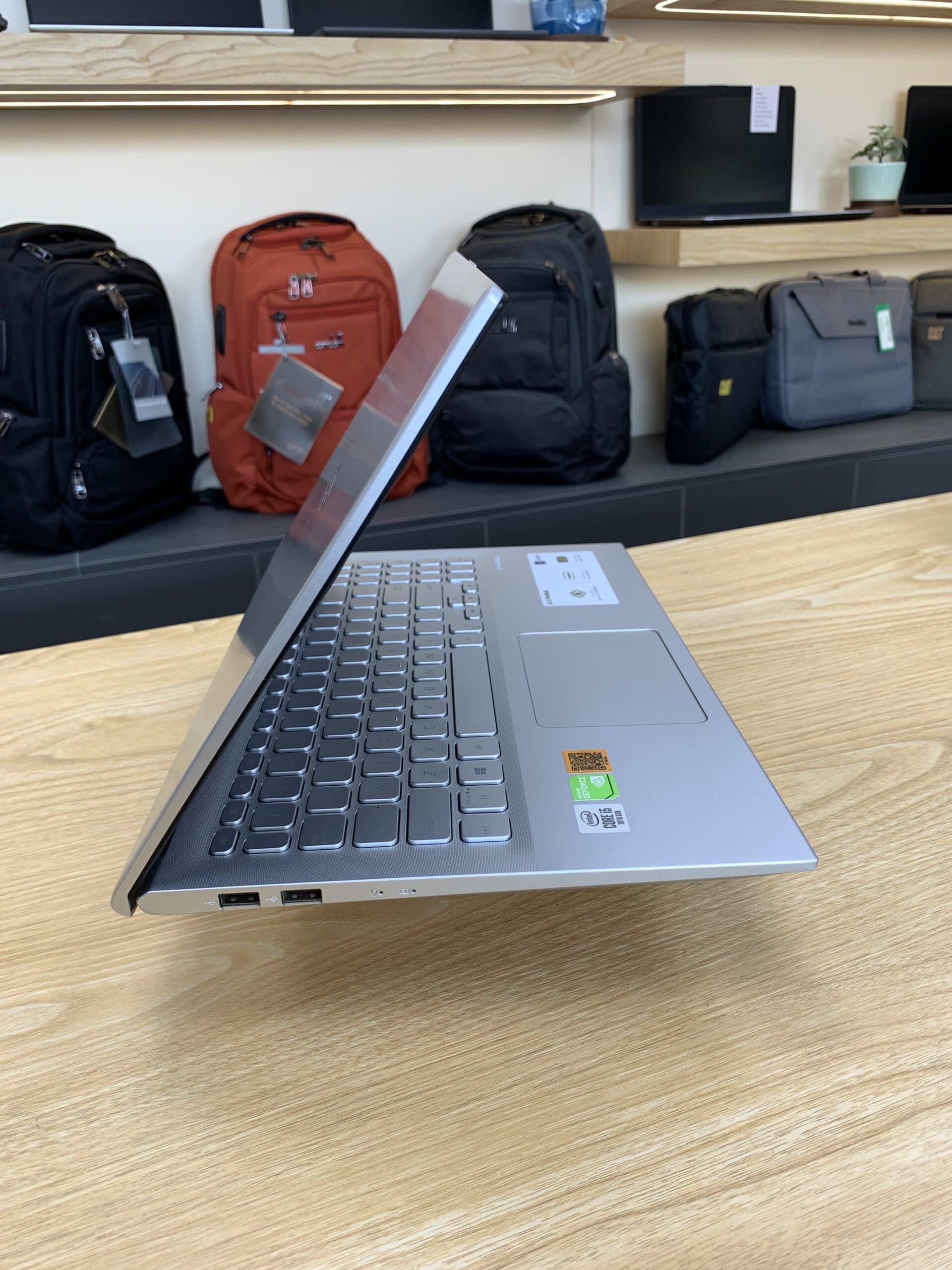 لپ تاپ ایسوس مدل Asus VivoBook V5000JP CI5 1035G1 8G 512SSD — تصویر ۷