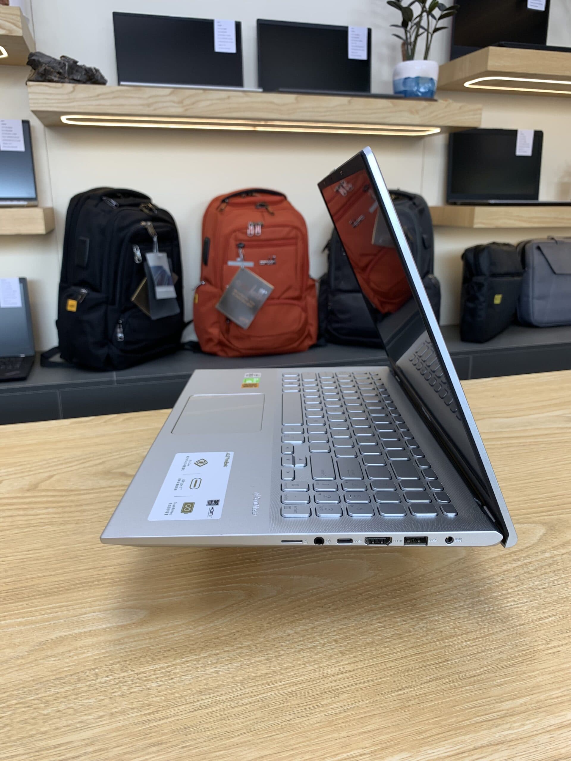 لپ تاپ ایسوس مدل Asus VivoBook V5000JP CI5 1035G1 8G 512SSD — تصویر ۲