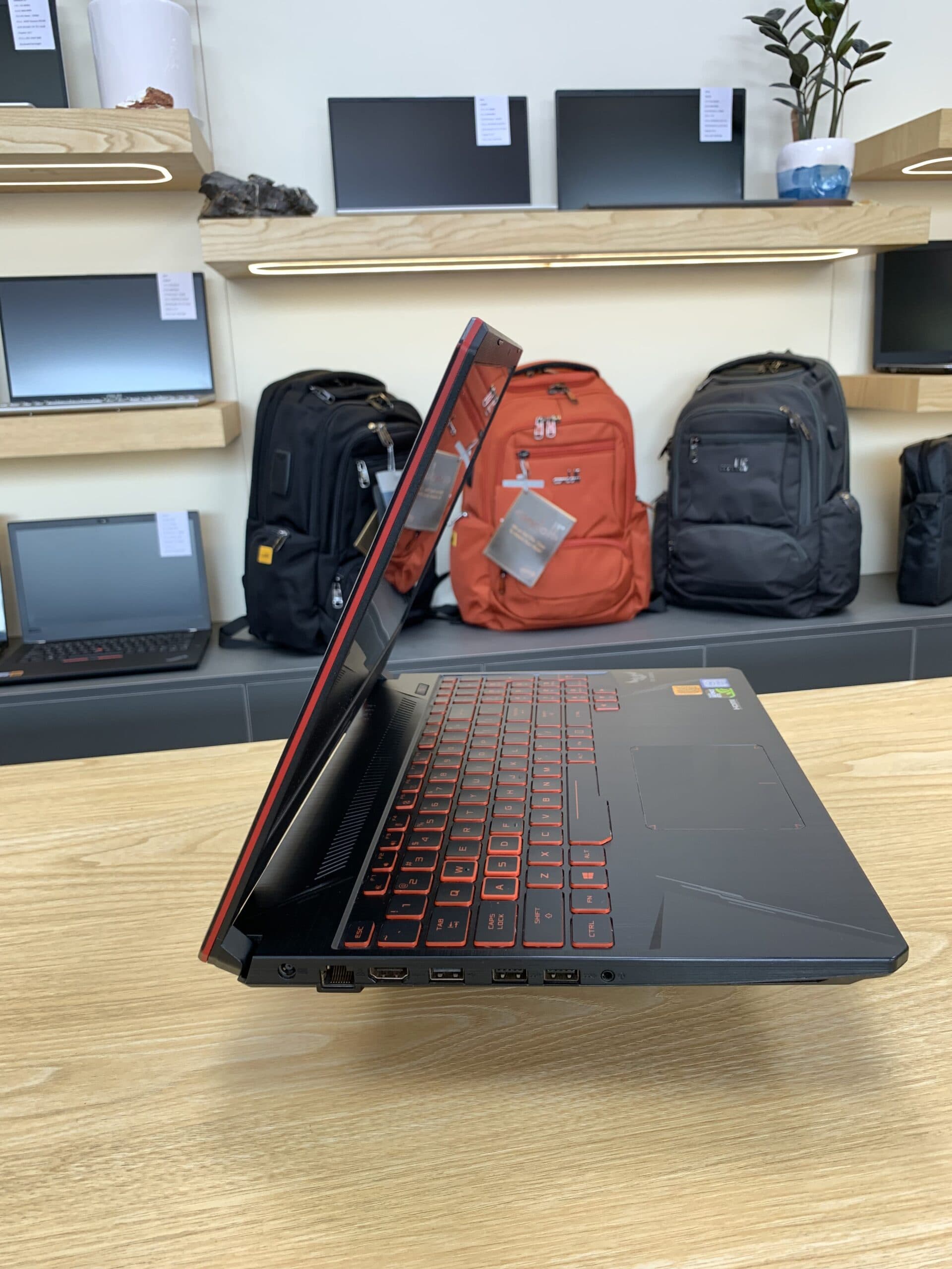 لپ تاپ ایسوس مدل Asus TUF FX86FE i5 8300H 16G 512SSD — تصویر ۷