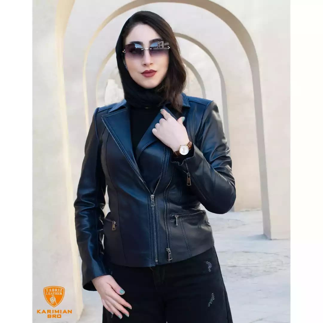 کاپشن چرم زنانه مدل دو زیپ کوتاه — تصویر ۲