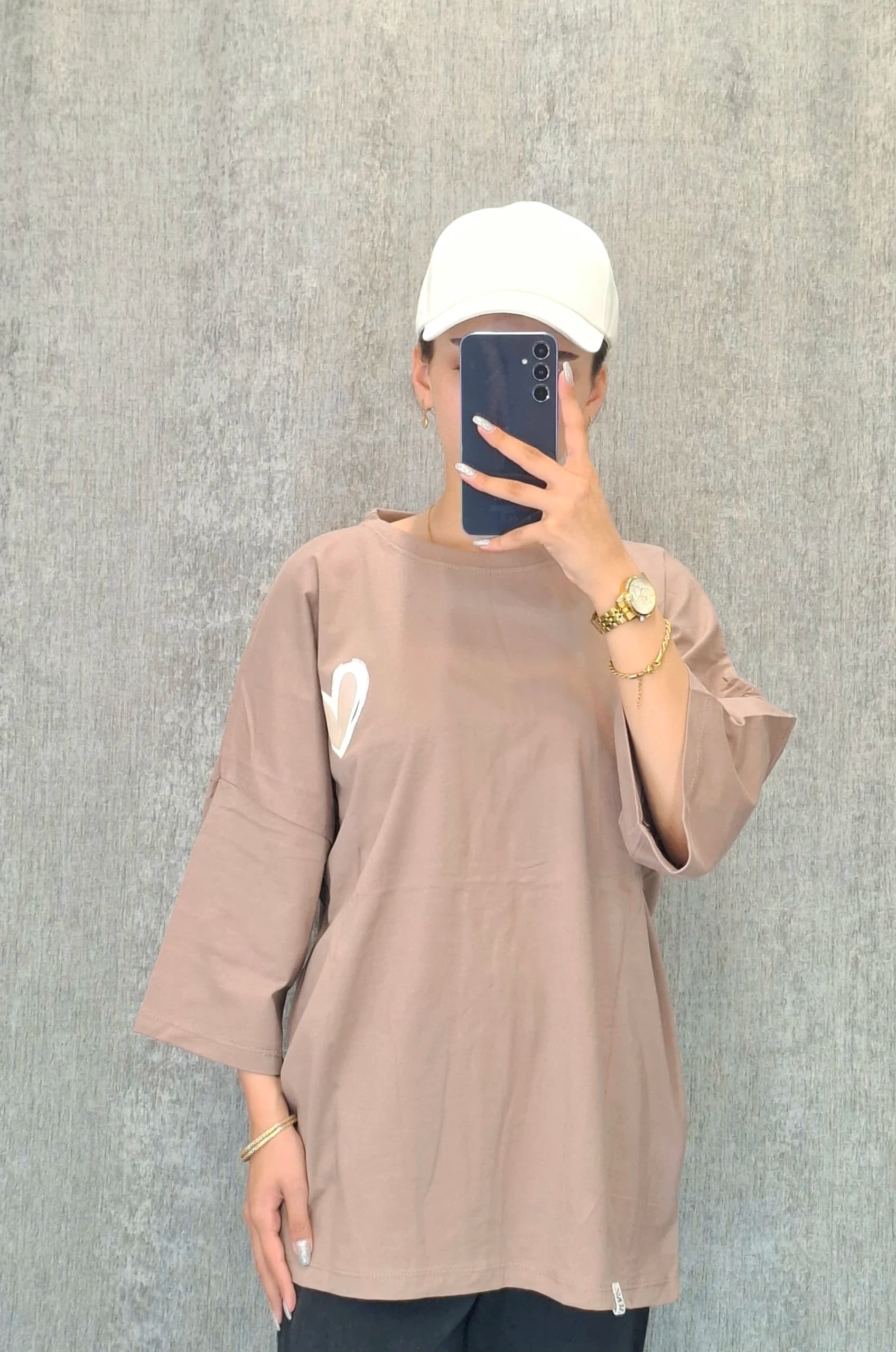 تیشرت زنانه قلب — تصویر ۳