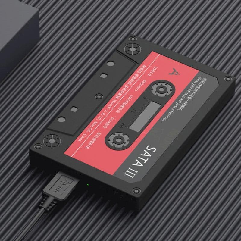 هارد اکسترنال 500GB طرح نوارکاست با کیف هارد — تصویر ۱۲