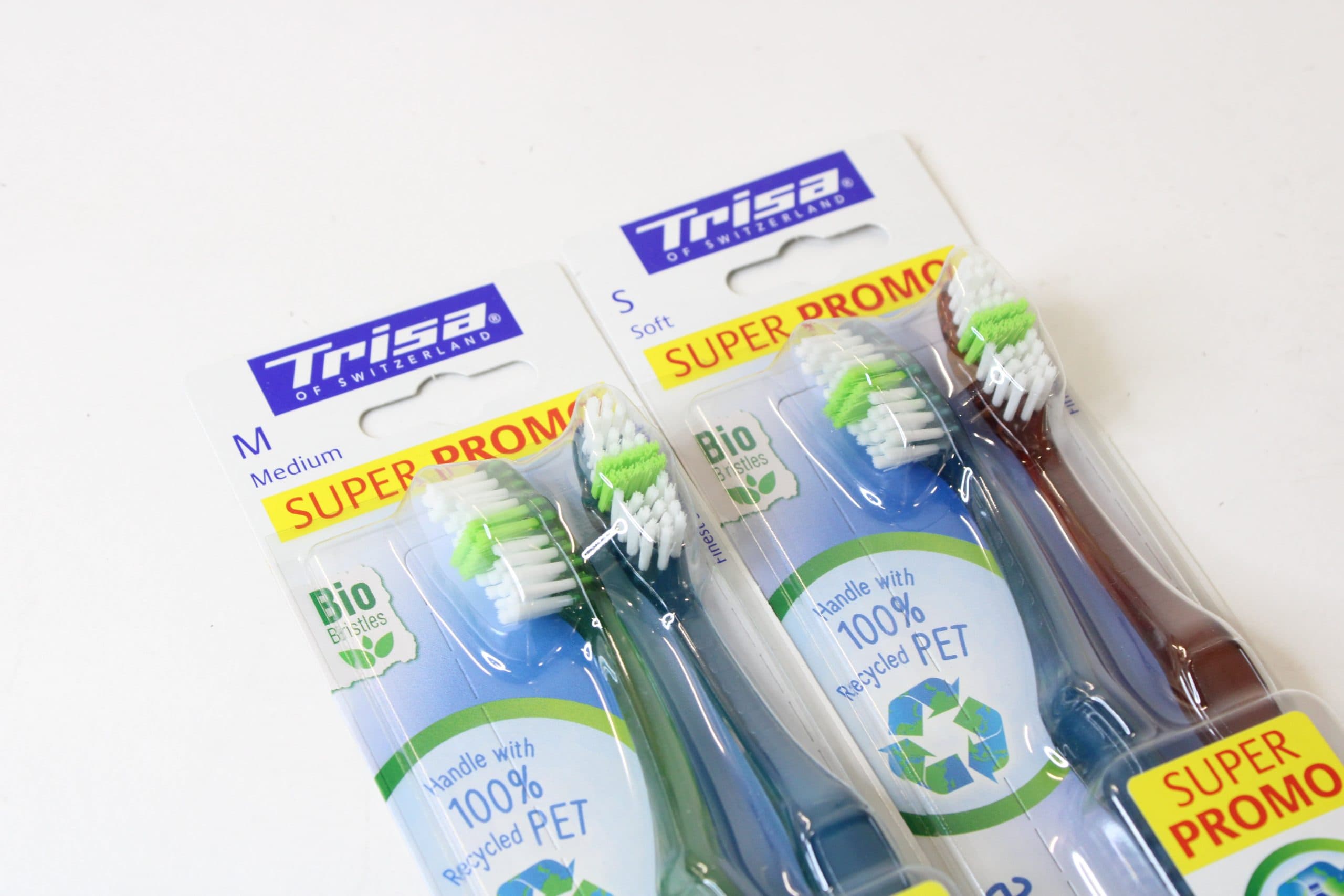 مسواک وی کر 2 عددی تریزا مدل متوسط TRISA We Care Medium — تصویر ۴