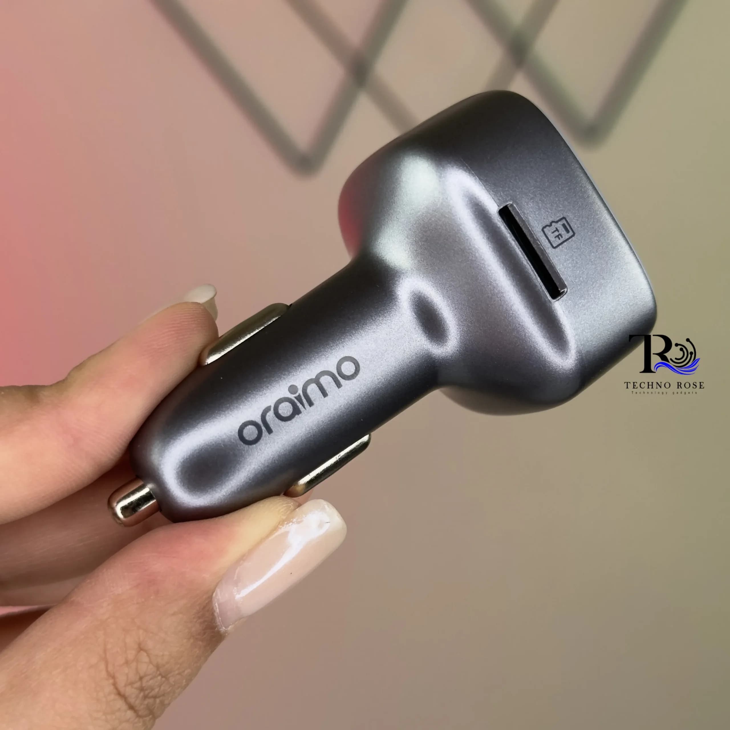 پخش کننده اف ام خودرو ارایمو مدل Boulevard 18W Car Charger — تصویر ۱۲