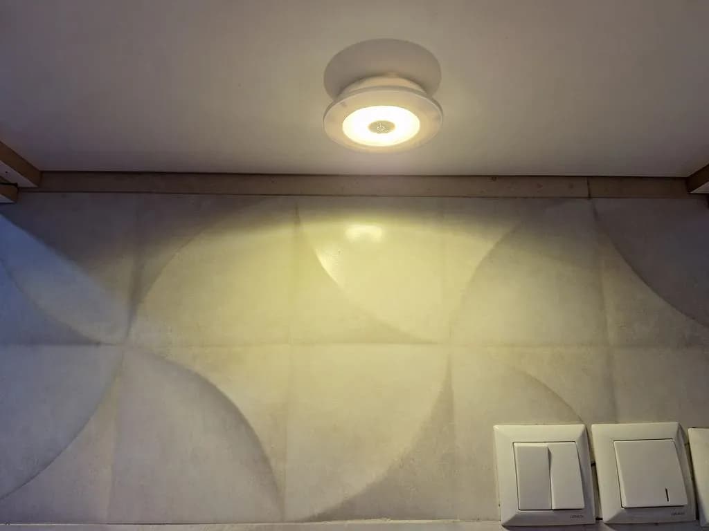 چراغ زیرکابینتی ریموت دار — تصویر ۲